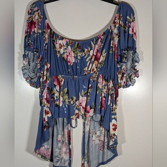Pie In The Sky Blue Floral Crop Top Ties In The Front Short Sleeve Women's Sz 2X - Picture 2 of 6